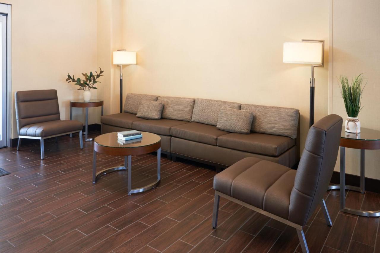 Towneplace Suites Miami Kendall West Kendale Lakes Екстериор снимка