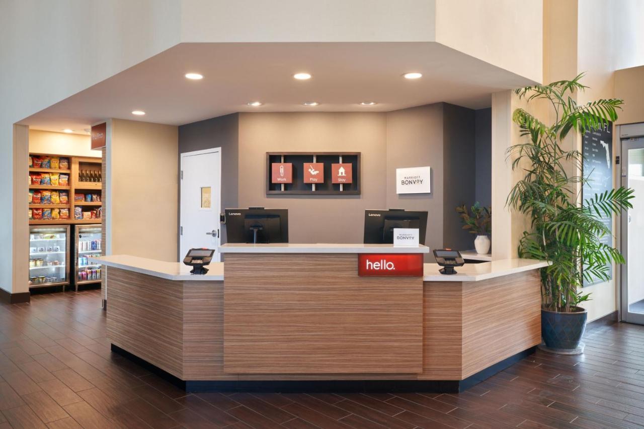 Towneplace Suites Miami Kendall West Kendale Lakes Екстериор снимка