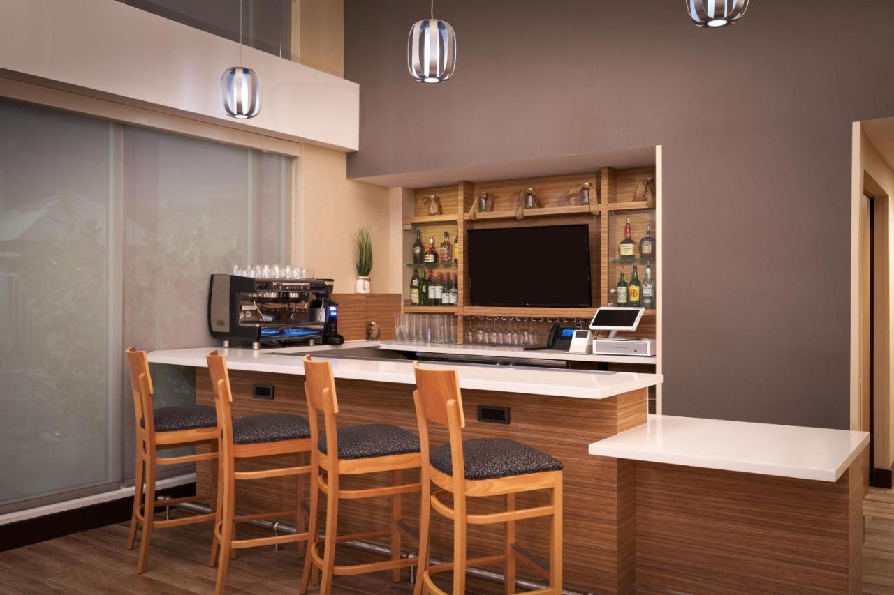 Towneplace Suites Miami Kendall West Kendale Lakes Екстериор снимка