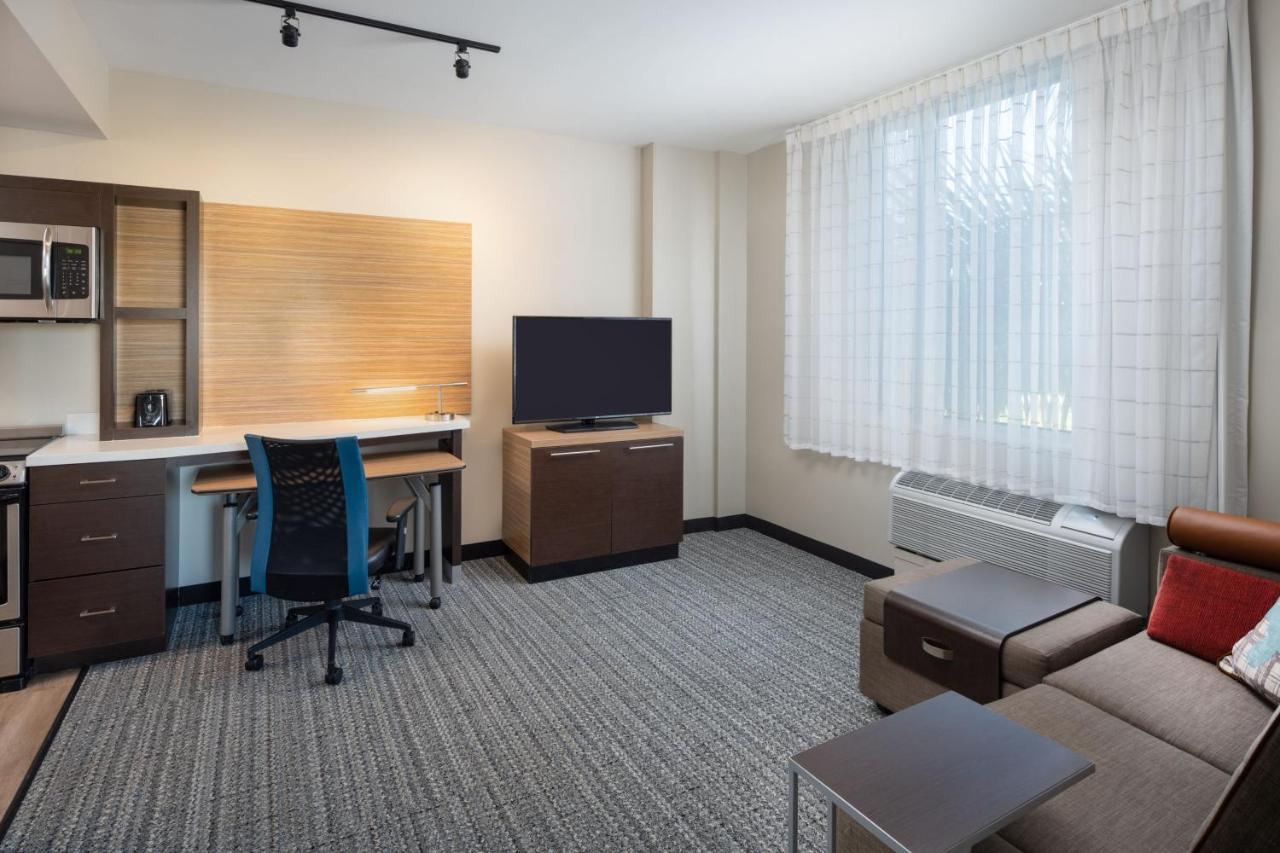 Towneplace Suites Miami Kendall West Kendale Lakes Екстериор снимка